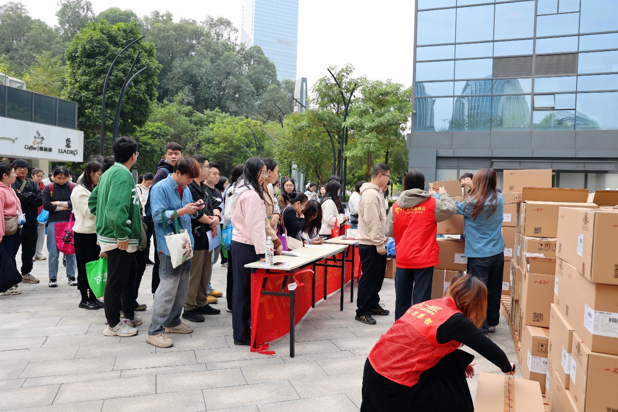 8b7edc625f6d4b5d8abb1254563bf579